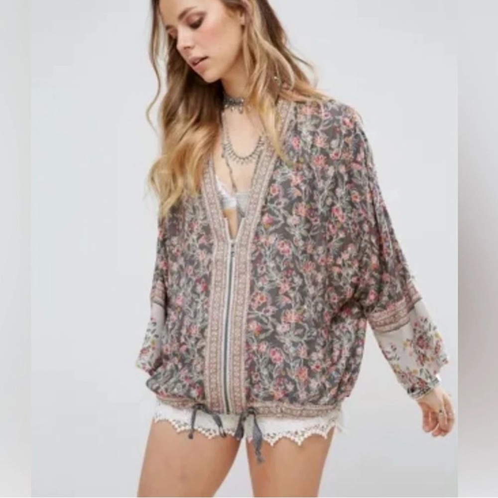Free people wild flower kimono jacket size xs